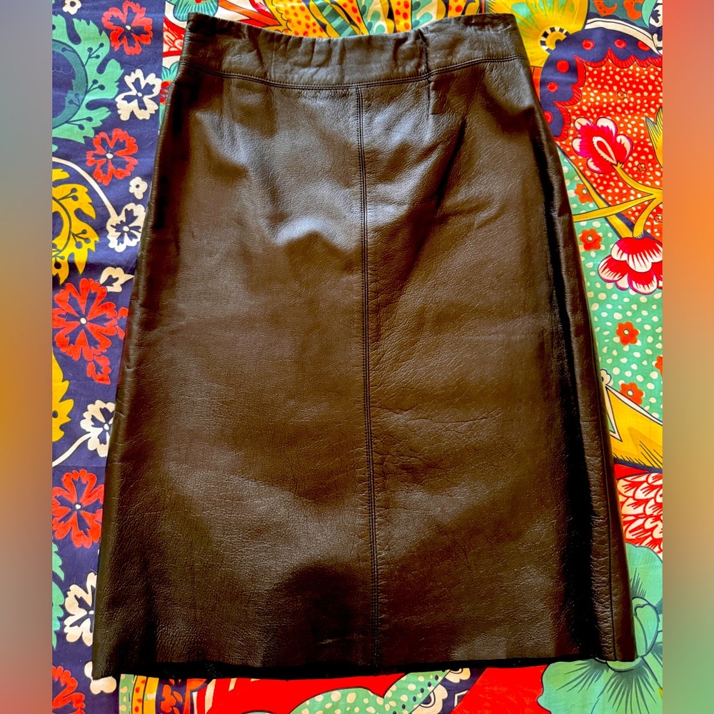 Vintage BCBG MaxAzria Black Leather Lined Skirt Size 4